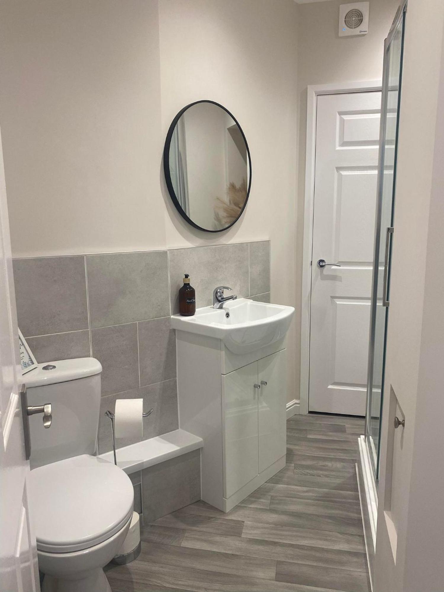 The Retreats 2 Kenfig Hill Pet Friendly 2 Bedroom Flat With King Size Bed Twin Beds And Sofa Bed Sleeps Up To 5 People Luaran gambar